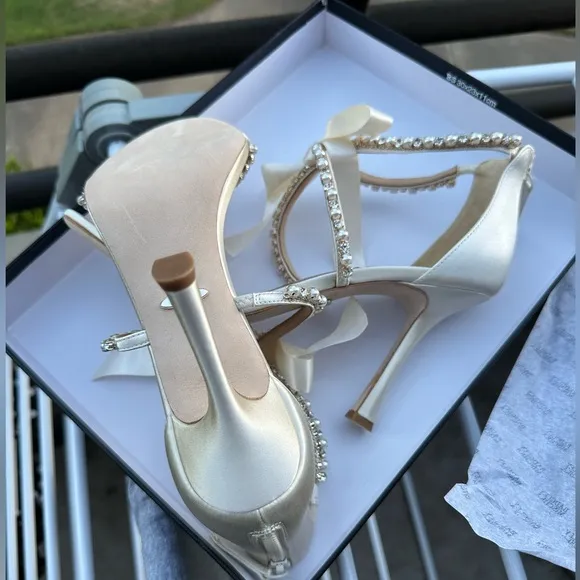 Nayeli Badgley Mischka Women's Heeled Sandals Size 8