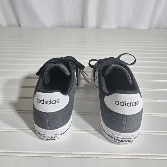 NEW Adidas Mens Daily 3.0 Black White Skateboarding Shoes Size 11 FW7033