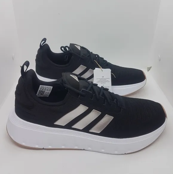 New Adidas Swift Run Black Shoes Sz M11