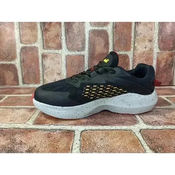 New Avia Avi Storm Athletic Shoes sz 4Y Red Black