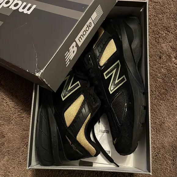 New balance tennis shoes for men 990v5 Leclassicbin