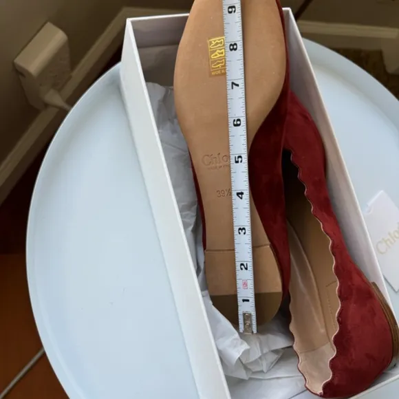 New Chloe Lauren Scalloped Suede Flats in 39.5 in brick red color