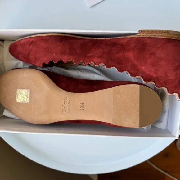 New Chloe Lauren Scalloped Suede Flats in 39.5 in brick red color
