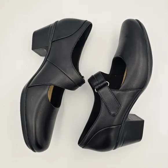 NEW Clarks Collection Emslie Lulin Pumps, Black Leather, Women's 9.5M
