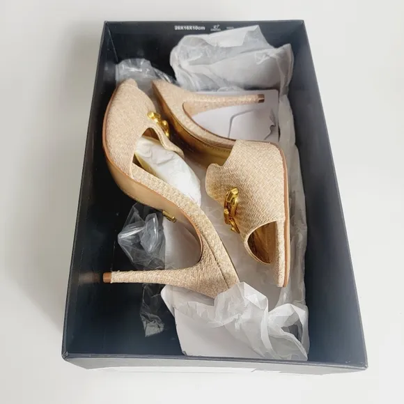 NEW Donna Karan New York Senna Sand Mule Stiletto Size 7 -DESIGNER $150 Retail