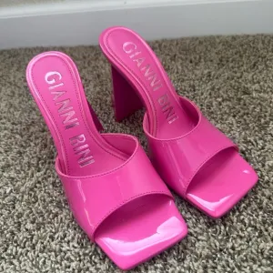 NEW Gianni Bini Pink Square Toe Sandal Heels Size 6.5