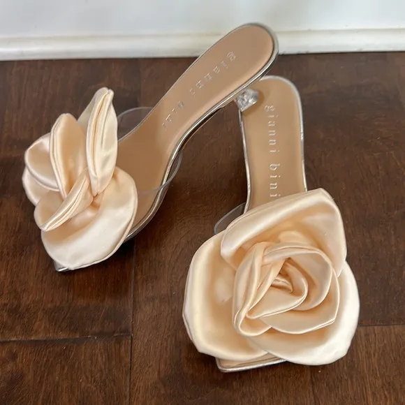 NEW Gianni Bini Satin Cream Floral Clear Kitten heel sandals women size 6