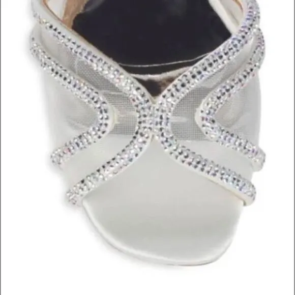 New Gorgeous BADGLEY MISCHKA Sz 8 SilverHey Open Toe Block 3.5”Heel Sandals