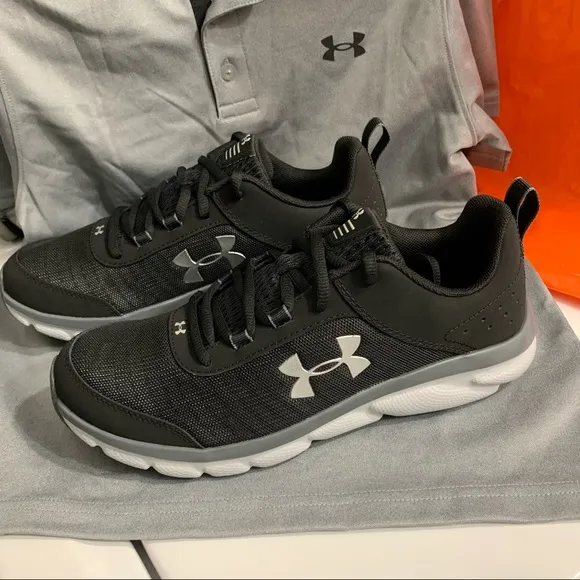NEW IN BOX Under Armour ASSERT Shoes BLACK/GREY Boys 6.5Y