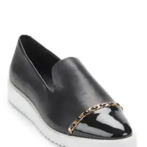 NEW Karl Lagerfeld Paris Caralee Slip on Cap Toe Leather Shoes Womens Size 6.5