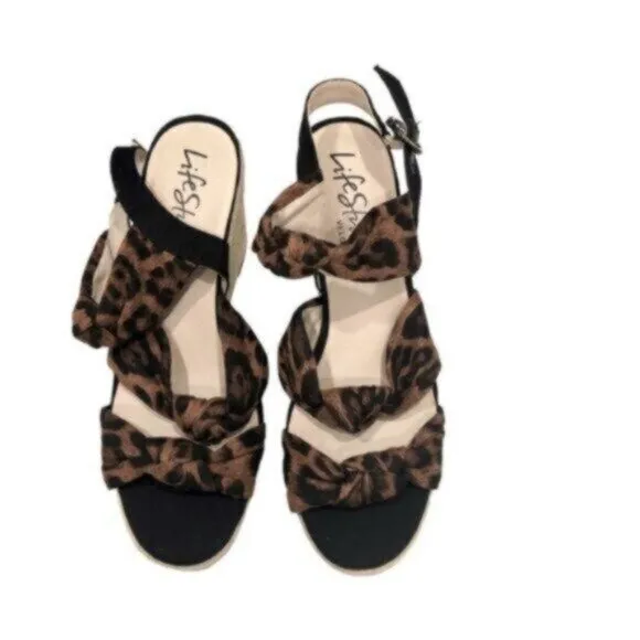NEW Life Stride Brown Animal Print Wedge Business Casual Everyday Sandals 8