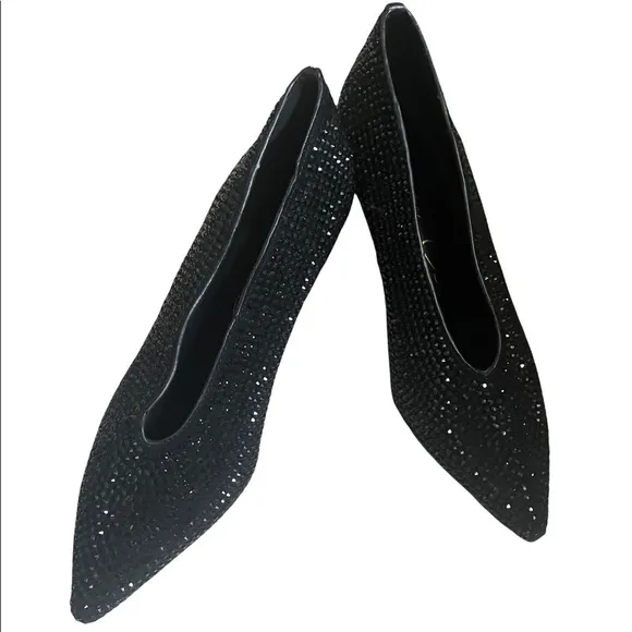 New Lola Cruz Black Crystal Embellishment Heel Pumps NWOT Size 39