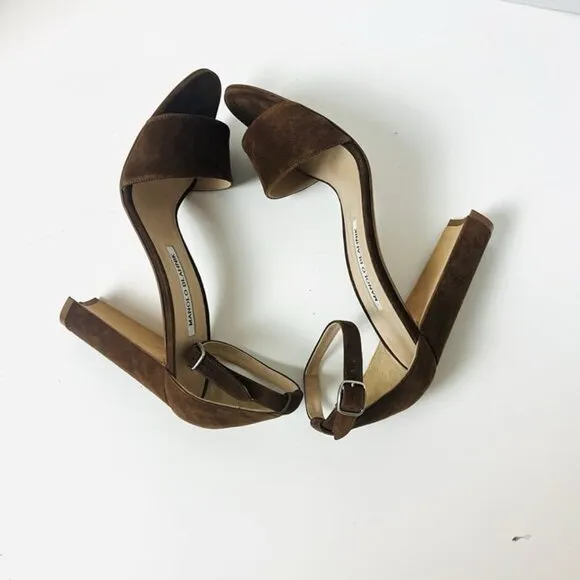 New Manolo Blahnik Lauratop Sandals Brown Suede Sz 38 US 7.5 Ankle Strap Heels