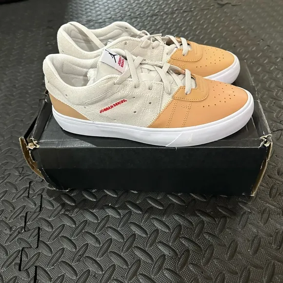 NEW MEN'S NIKE JORDAN SERIES ES