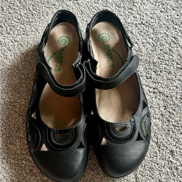 New NAOT Footwear Rongo Matai Size 39 Mary Janes Shoes Black Leather Flats