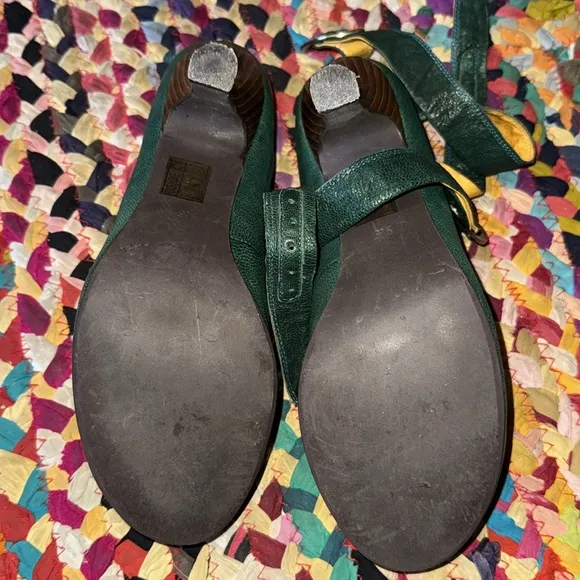 NEW (no box) Vintage Jeffrey Campbell Elegant Green Ankle Strap Women's Shoes