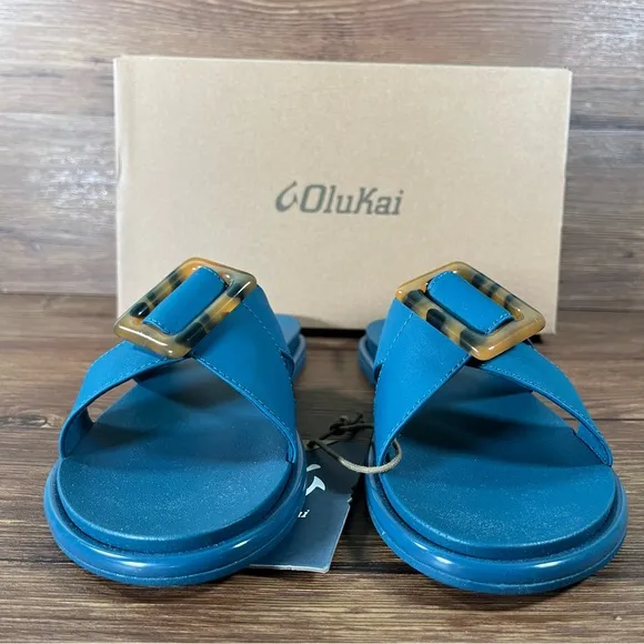 NEW OKUKAI LA ‘I Slides Sandals Women’s Size 10 Shoes Flats
