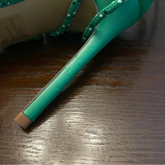 NEW Steve Madden Fiore Ankle Tie Sandal in Green Sz. 9