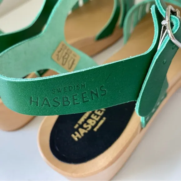 NEW Swedish Hasbeens Heart Medallion Debutant Green Sandals Size EU 41/US 11