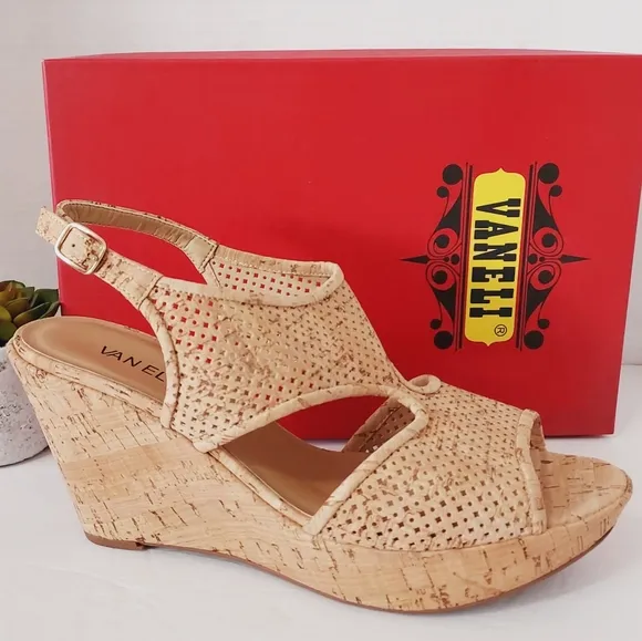 ⤵️NEW! VANELi &quot;Eleni&quot; beige open toe wedge SIZE 11