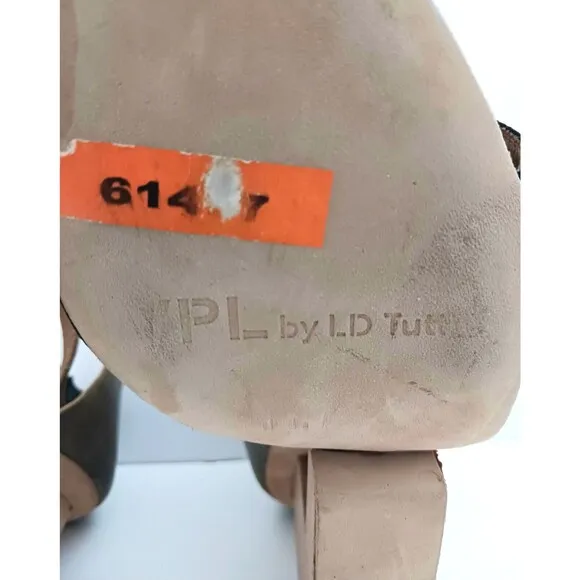 NEW VPL by LD Tuttle Olive Green Leather Sculpted Wood Heel Sandal 38.5 US 8.5