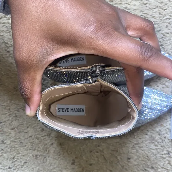 💎✨New w/ Box STEVE MADDEN Catwalk Rhinestone Booties size 9 ✨💎
