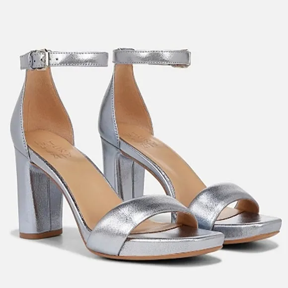 New w/o Box Naturalizer Joy Genuine Leather Silver Metallic Ankle Strap Sandals