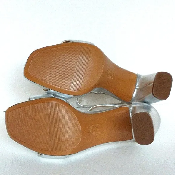 New w/o Box Naturalizer Joy Genuine Leather Silver Metallic Ankle Strap Sandals