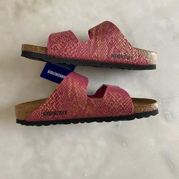 New! Womens Birkenstock  Arizona dark fuschia size 6/6.5 UK 37