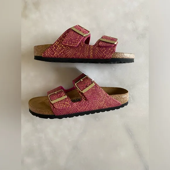 New! Womens Birkenstock  Arizona dark fuschia size 6/6.5 UK 37