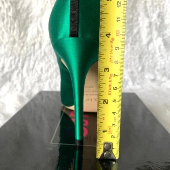 NIB SJP by Sarah Jessica Parker Fawn Satin Pumps EU 37.5 US6.5 Emerald Green 100