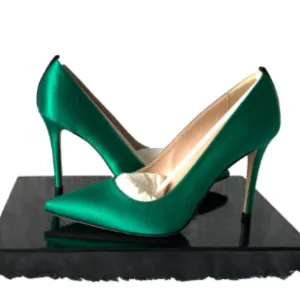 NIB SJP by Sarah Jessica Parker Fawn Satin Pumps EU 37.5 US6.5 Emerald Green 100