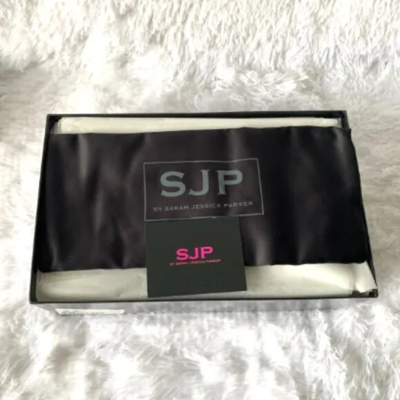 NIB SJP by Sarah Jessica Parker Fawn Satin Pumps EU 37.5 US6.5 Emerald Green 100