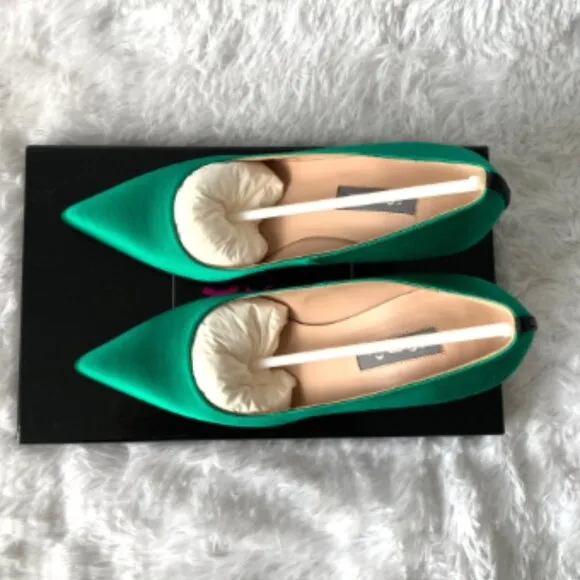 NIB SJP by Sarah Jessica Parker Fawn Satin Pumps EU 37.5 US6.5 Emerald Green 100