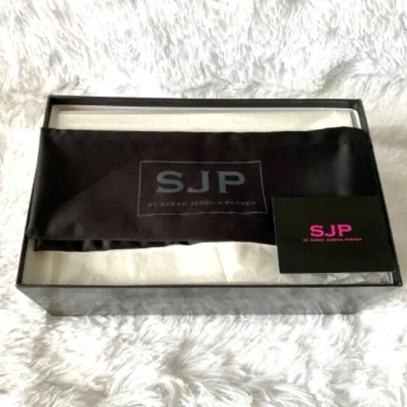 NIB SJP by Sarah Jessica Parker Fawn Satin Pumps EU 38.5 US 7.5 Pink Candy 70mm