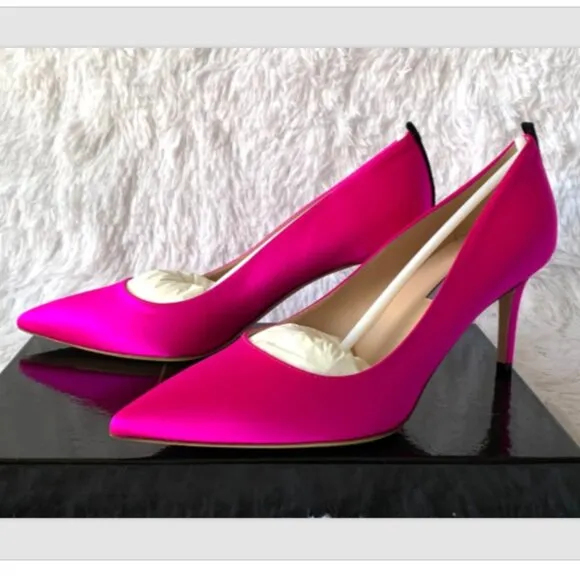 NIB SJP by Sarah Jessica Parker Fawn Satin Pumps EU 38.5 US 7.5 Pink Candy 70mm