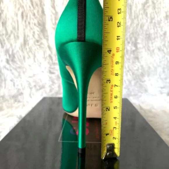 NIB SJP by Sarah Jessica Parker Fawn Satin Pumps EU39.5 US8.5 Emerald Green 100