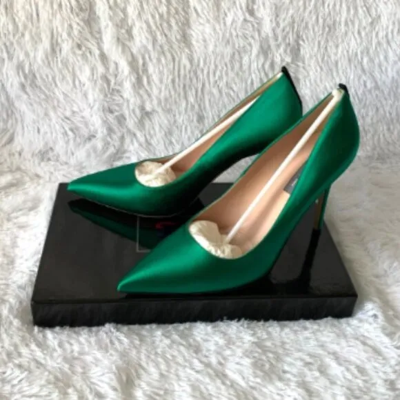 NIB SJP by Sarah Jessica Parker Fawn Satin Pumps EU39.5 US8.5 Emerald Green 100