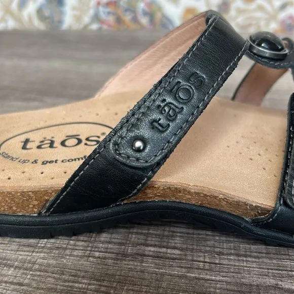 NIB Taos Footwear Women’s Gemma Black Leather Sandals Adjustable Straps Marble 8