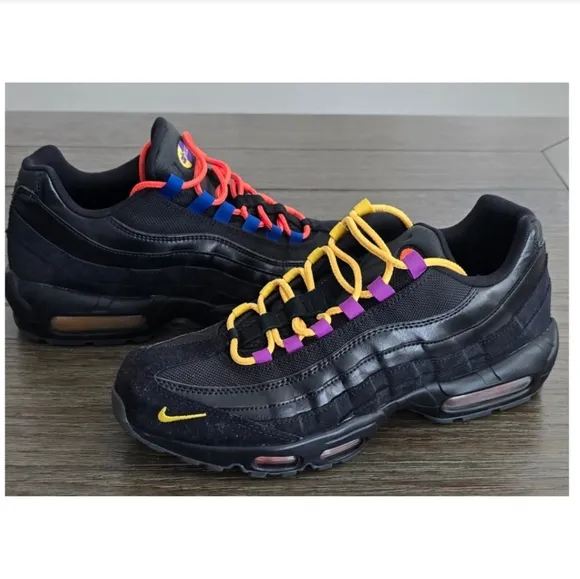 Nike Air Max 95 Premium NY VS. LA Sneakers  Size 10