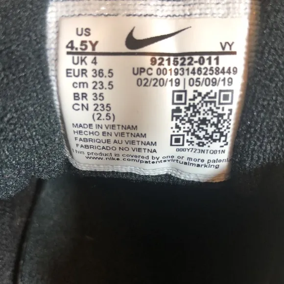 Nike Air Max Black Kids Shoes Size 4.5Y
