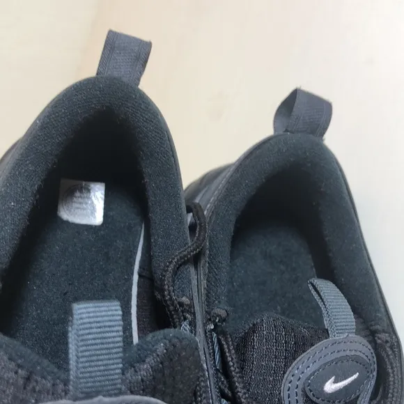 Nike Air Max Black Kids Shoes Size 4.5Y