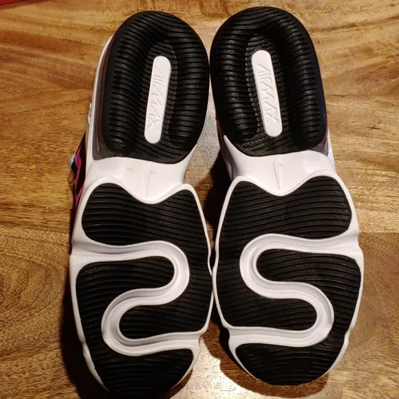 Nike Air Max Infinity Shoes