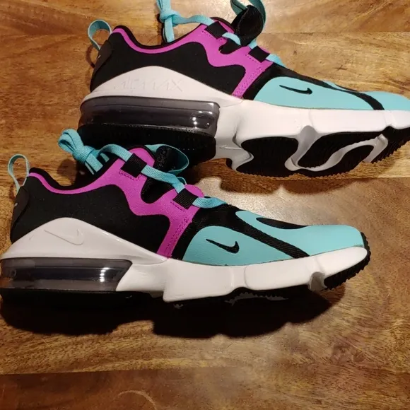 Nike Air Max Infinity Shoes