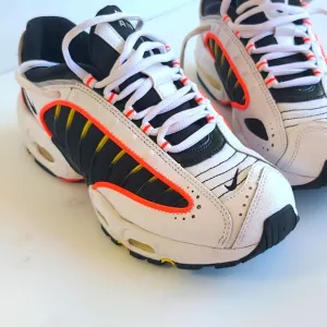 Nike Air Max/ Size 7Y/ 7 Mens