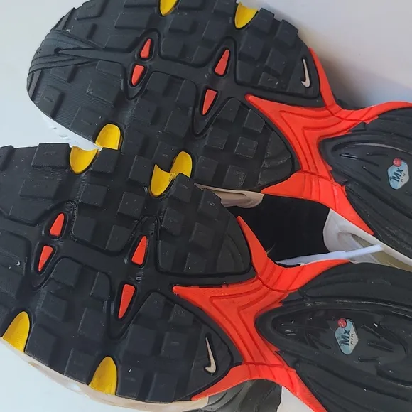 Nike Air Max/ Size 7Y/ 7 Mens