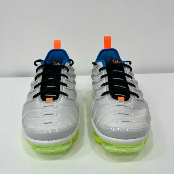 Nike Air Vapormax Plus Shoes DQ4695-001 Photon Dust / Black-Volt woman size 7