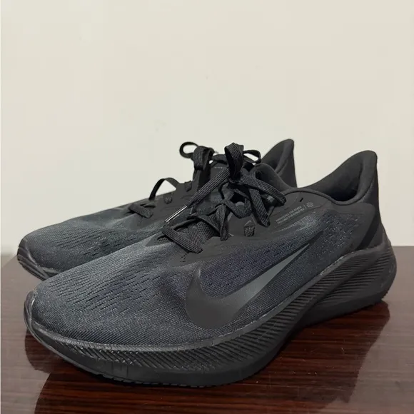 Nike Air Zoom Winflo Mens Size 13 Shoes Black Anthracite CJ0291-001 Running