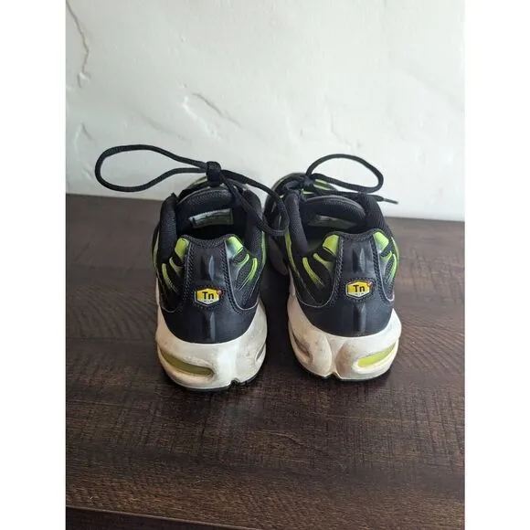 Nike Air Max Plus Youth Black and Neon Green Sneaker Shoes - Size 7Y