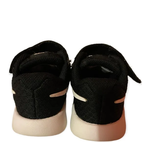 Nike and Vans old school toddlers shoes Sz 6 black and white